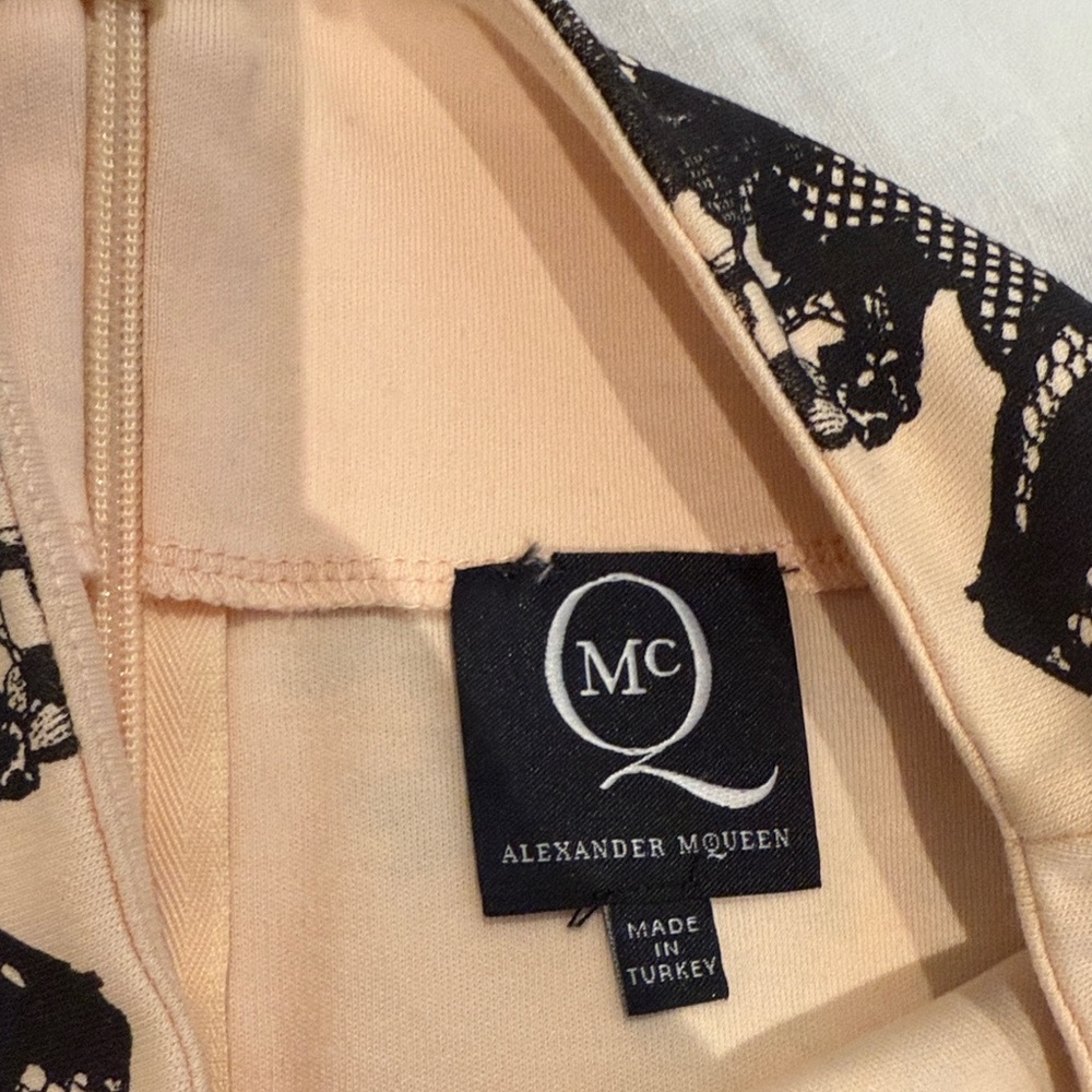 Alexander McQueen Black and light Tan Embellished Cocktail Skirt - Picture 2 of 4
